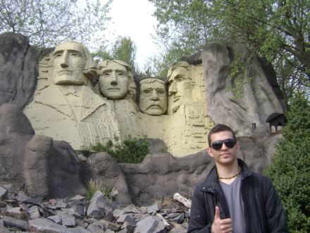 pr-dinizinho-miranda-cavalcanti-no-parque-legoland pr-dinizinho-miranda-cavalcanti-no-parque-legoland