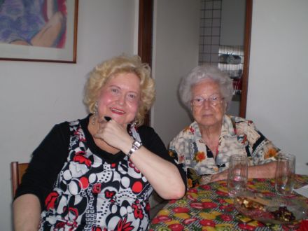z-lourdes-sarmento-lola-rivas