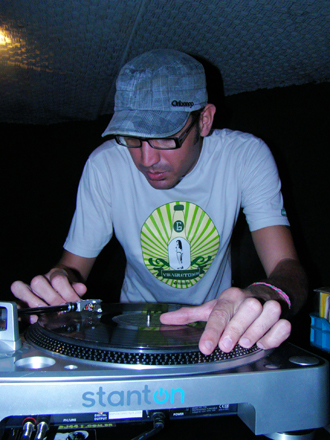 dj-440-amanda-meira dj-440-amanda-meira
