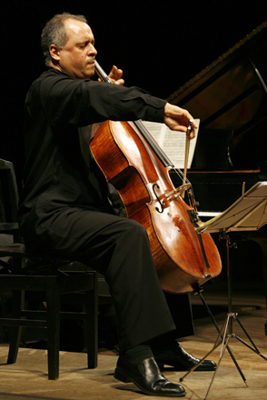 v-antonio-meneses