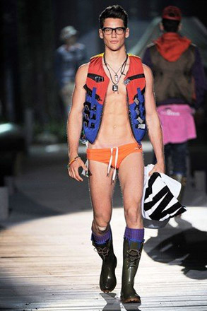 m-arthur-sales-dsquared