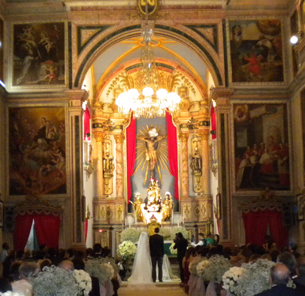 c-altar-nave c-altar-nave