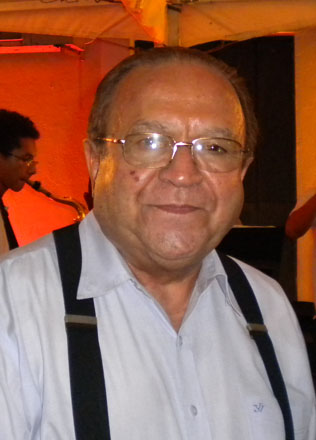 padre-edwaldo-gomes padre-edwaldo-gomes