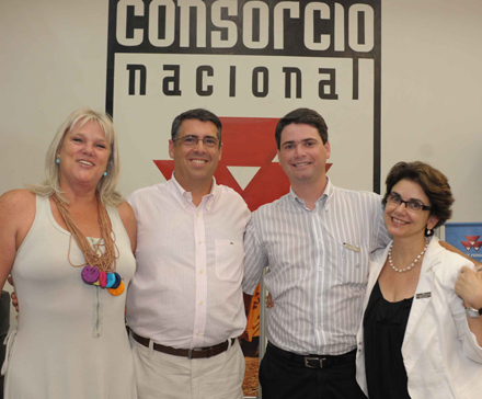 anelize-julio-escossi-guilherme-da-fonte-lele-almeida anelize-julio-escossi-guilherme-da-fonte-lele-almeida