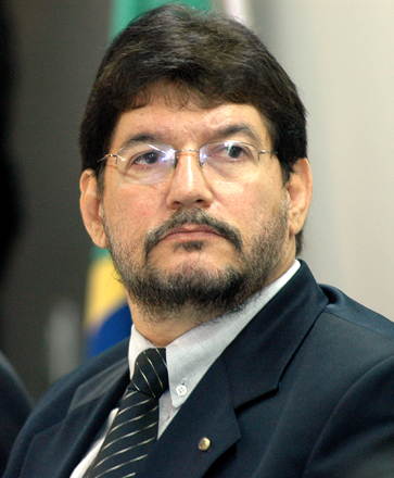 alexandre-santos alexandre-santos