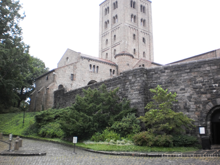c-cloister-frente
