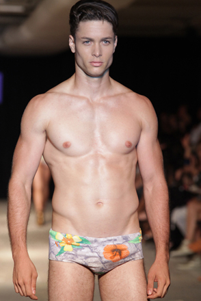 corpo-seguro-renato-menezes-ronald-luv1 corpo-seguro-renato-menezes-ronald-luv1
