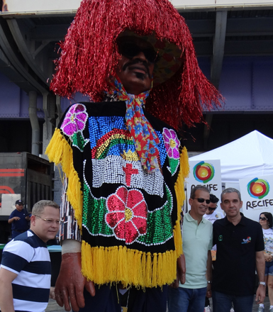 b-andre-correia-boneco-alberto-feitosa-carlos