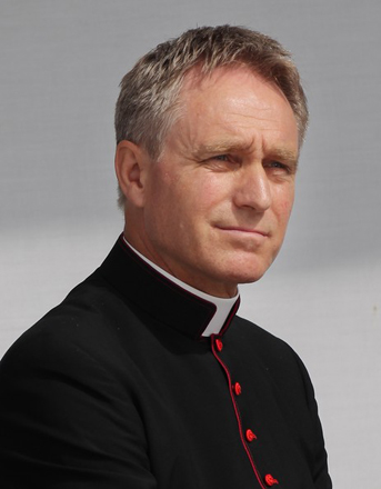 georg-ganswein