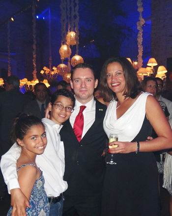 c-cassia-maxim-paul-nicklin-usha-pitts