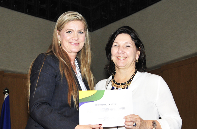 a-ana-cláudia-bitencourt-gisela-latache-rogério-massiman