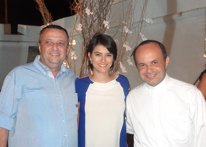 a-bio-antero-wanessa-andrade-padre-luciano
