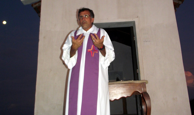 padre-glenioa-clara-marinho