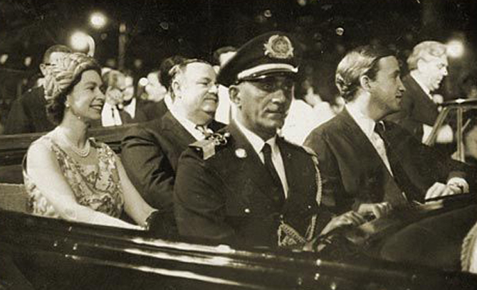 rainha-elizabeth-nilo-coelho-otacilio-ferraz