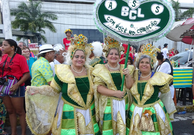 a-bloco-com-você-no-coração