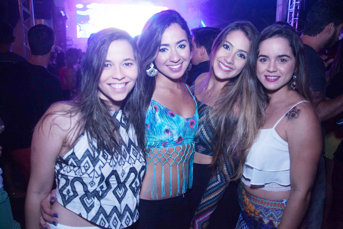 pr-de-lux-krysna-martins-manoela-soares-camina-tavares-camila-autran-vito-sormany