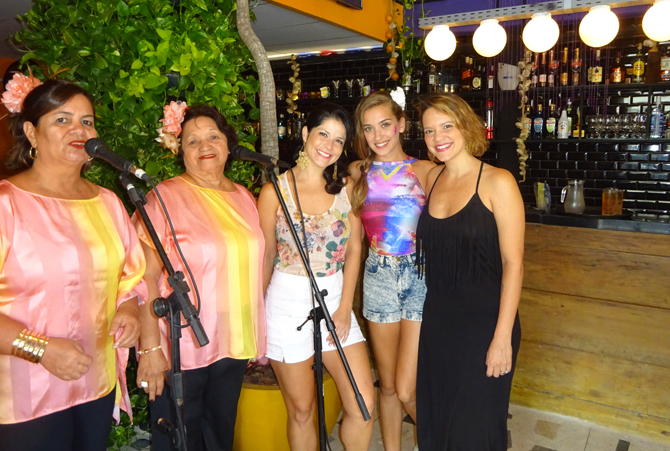 d-coral-samara-felippo-juliana-boller-juliana-mesquita