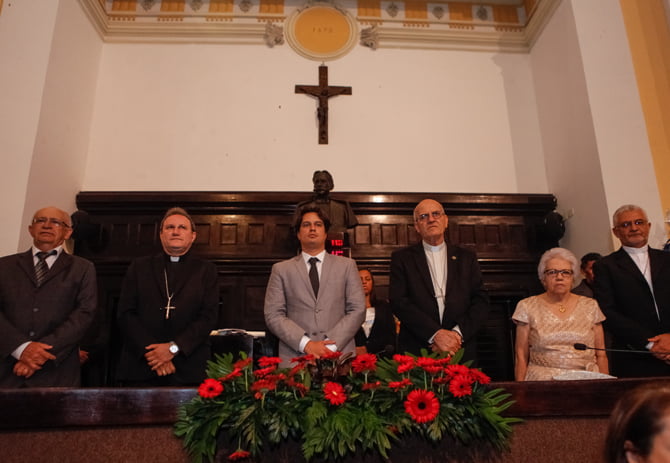 dom-mesa-henrique-genecy