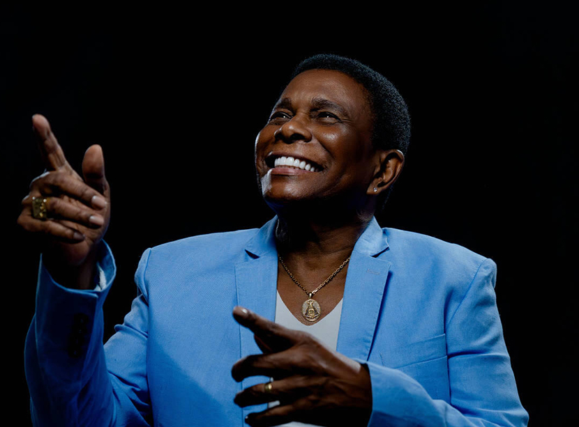 Neguinho da Beija Flor no Teatro